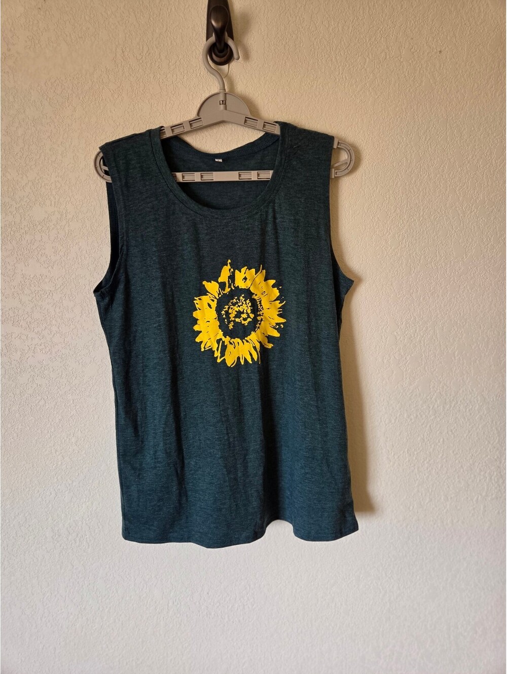 Women's Large Dark Green Tank Top with Yellow Sunflower Graphic Casual